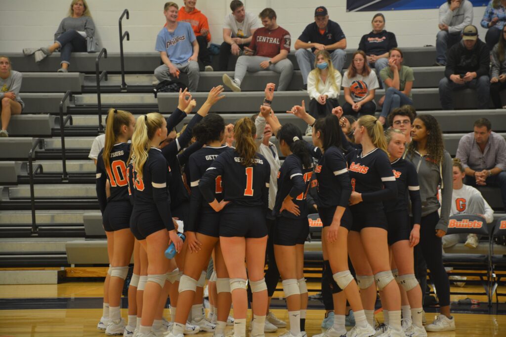 Women’s Volleyball and Men’s Soccer Bring Back a Winning Culture to