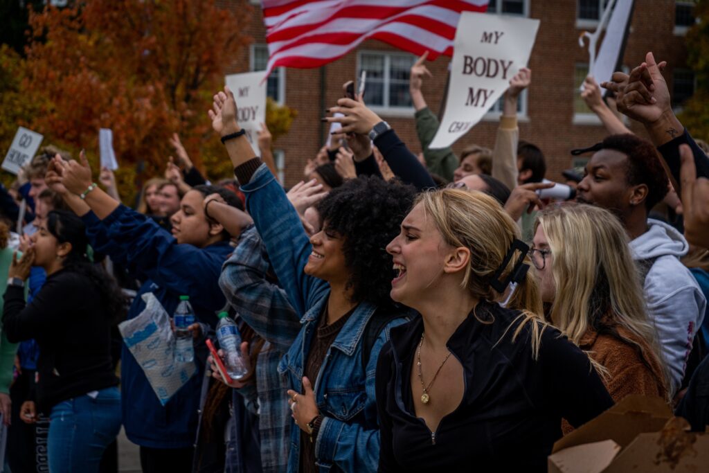 Students protest TFP outside Servo (Photo Will Oehler/The Gettysburgian)