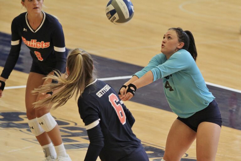 Volleyball Captains Spotlight Group Style Leadership The Gettysburgian.