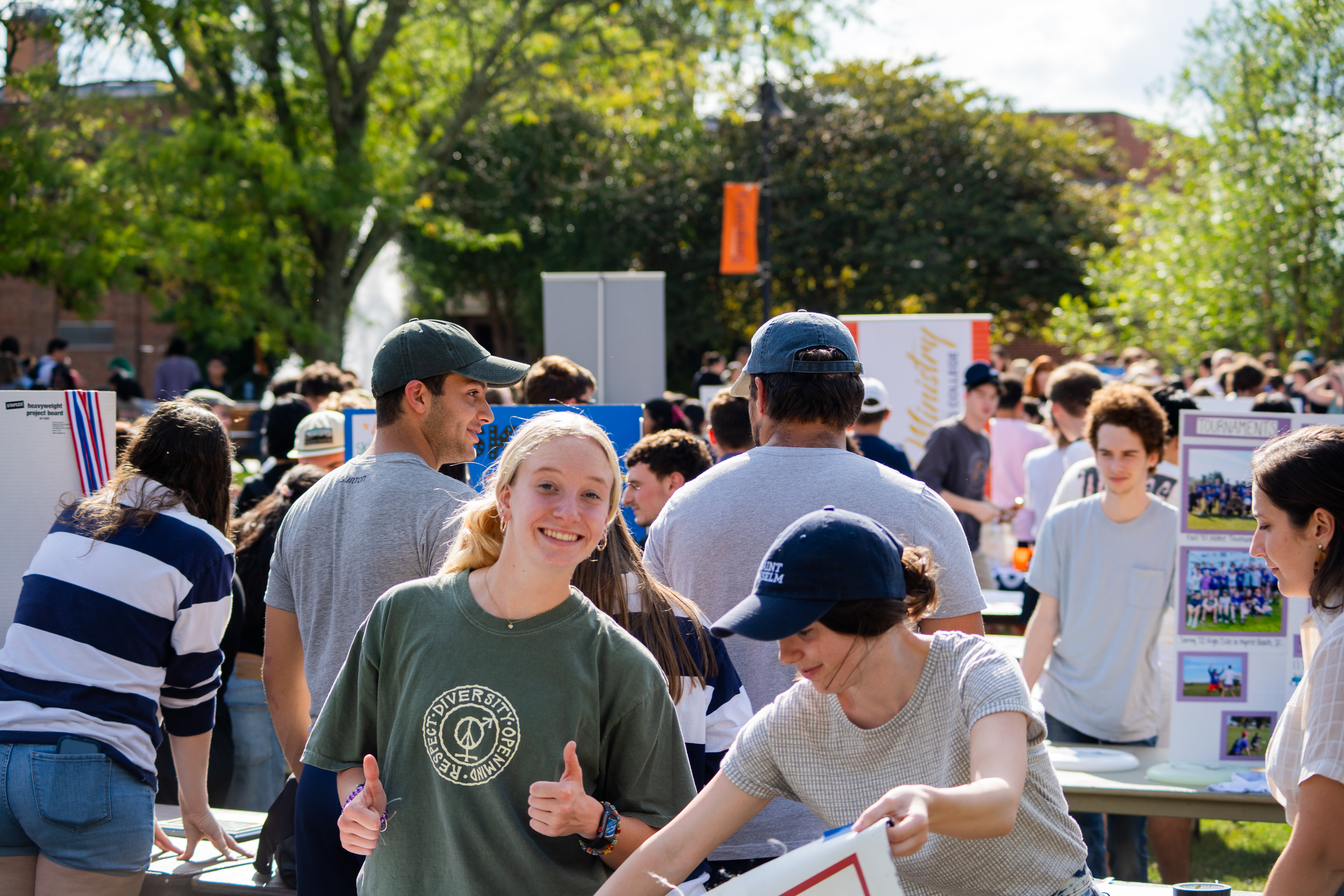 Students hold booths at the Fall Activities Fair. (Photo William Oehler/The Gettysburgian)