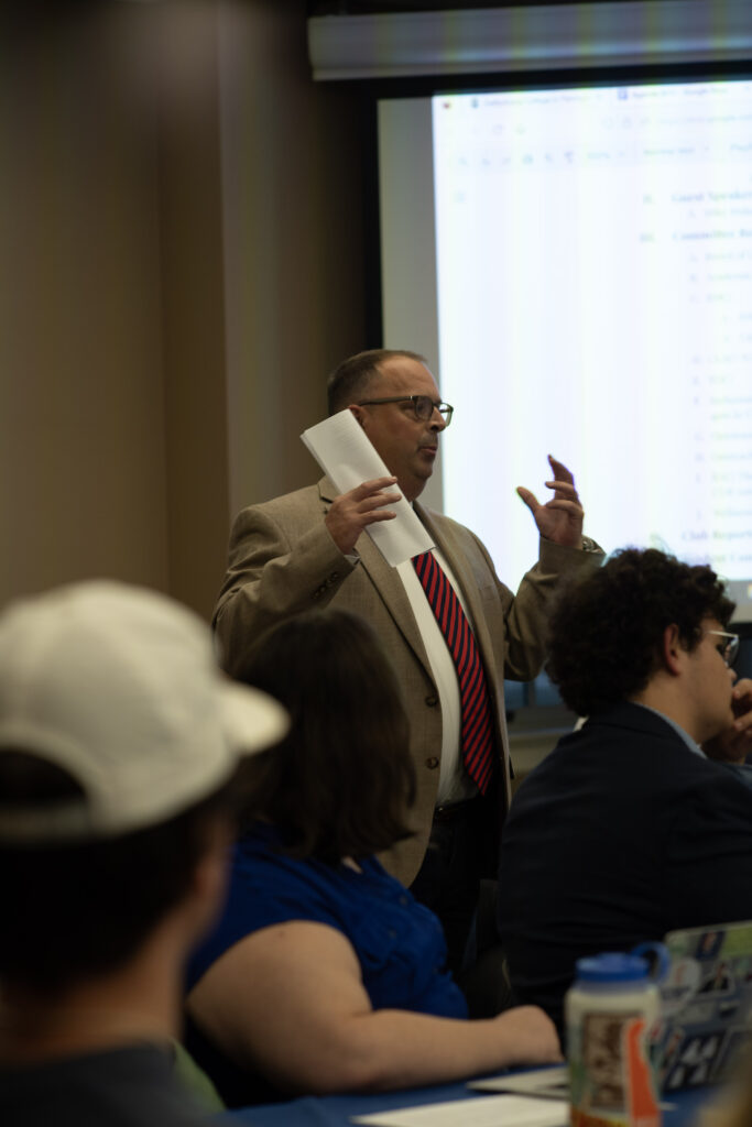 Director of Auxiliary Services Mike Bishop speaking to the Student Senate. (Photo William Oehler/The Gettysburgian)