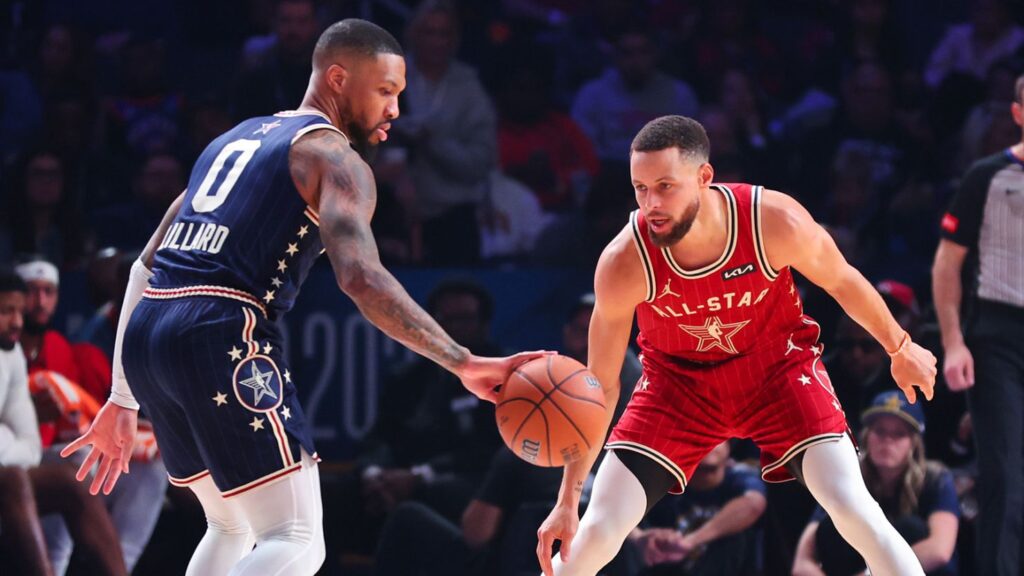 Dillard playing in this year's NBA All-Star Game. (Photo Stacy Revere/Getty Images)