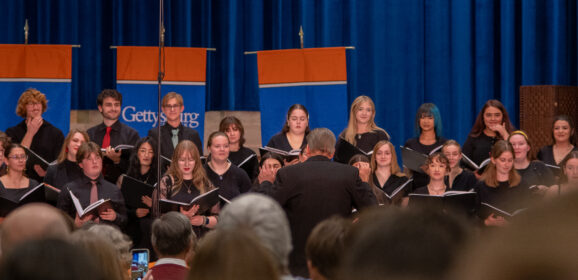 Fall Choir Concert Takes Place Over Family Weekend