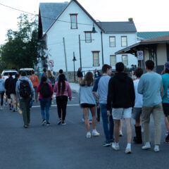 Class of 2024 Participates in Long-Awaited First-Year Walk