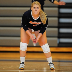 Saturday Split for Bullets Volleyball: Women lose to Muhlenberg, conquer Moravian